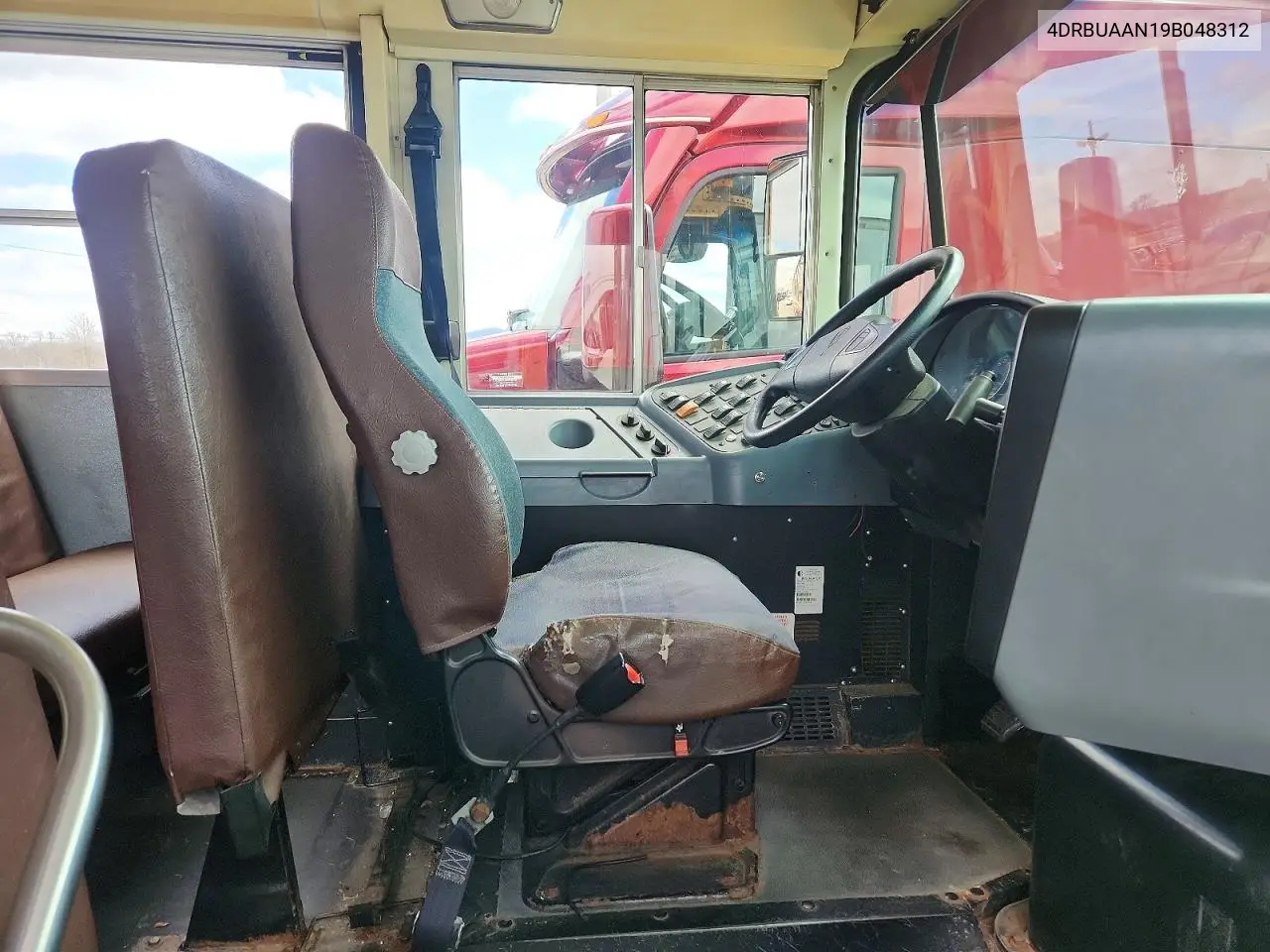 2009 Ic Corporation Ce Series School - School Bus VIN: 4DRBUAAN19B048312 Lot: 47115006