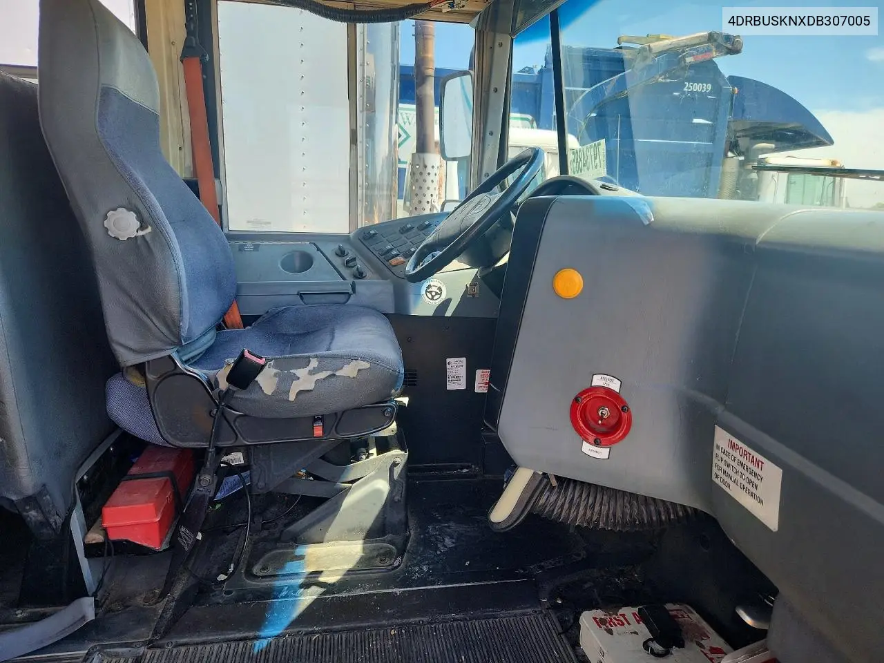 2013 Ic Corporation Ce Series School - School Bus VIN: 4DRBUSKNXDB307005 Lot: 79734885