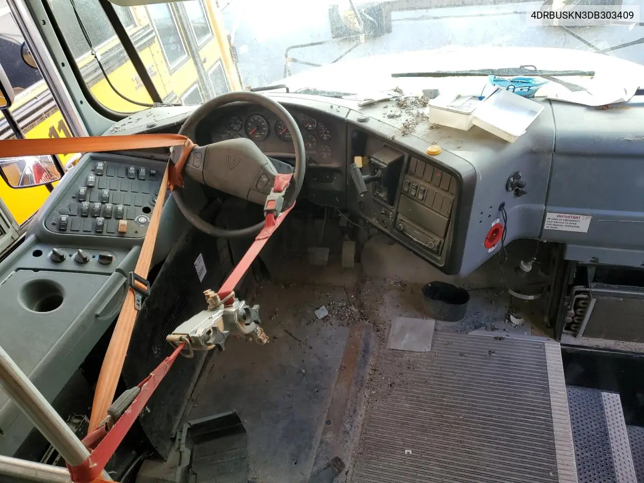 2013 Ic Corporation Ce Series School - School Bus VIN: 4DRBUSKN3DB303409 Lot: 90336795