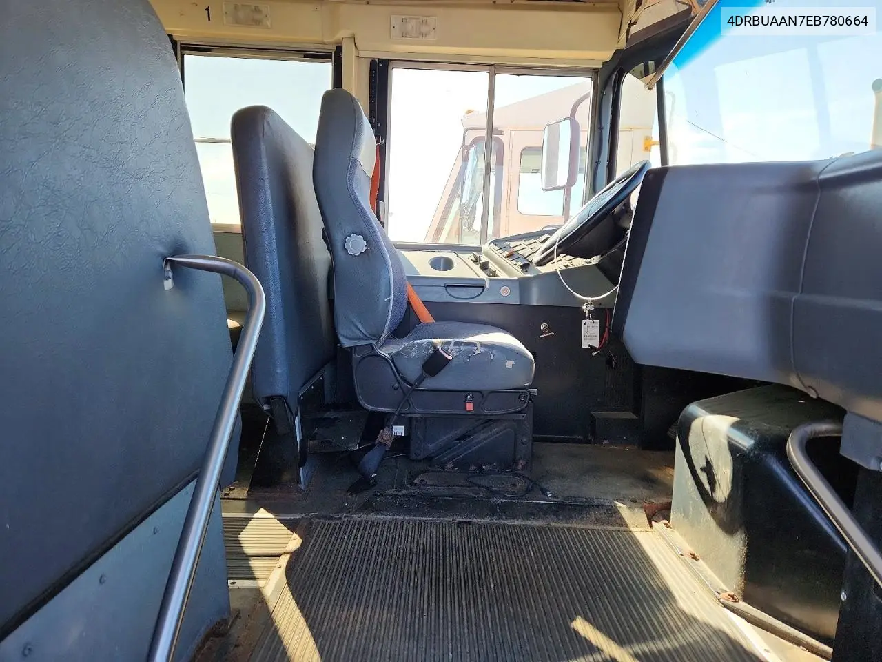 2014 Ic Corporation Ce Series School - School Bus VIN: 4DRBUAAN7EB780664 Lot: 48572916