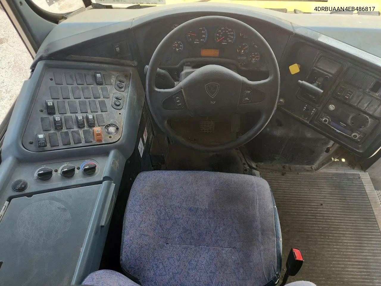 2014 Ic Corporation Ce Series School - School Bus VIN: 4DRBUAAN4EB486817 Lot: 48590136