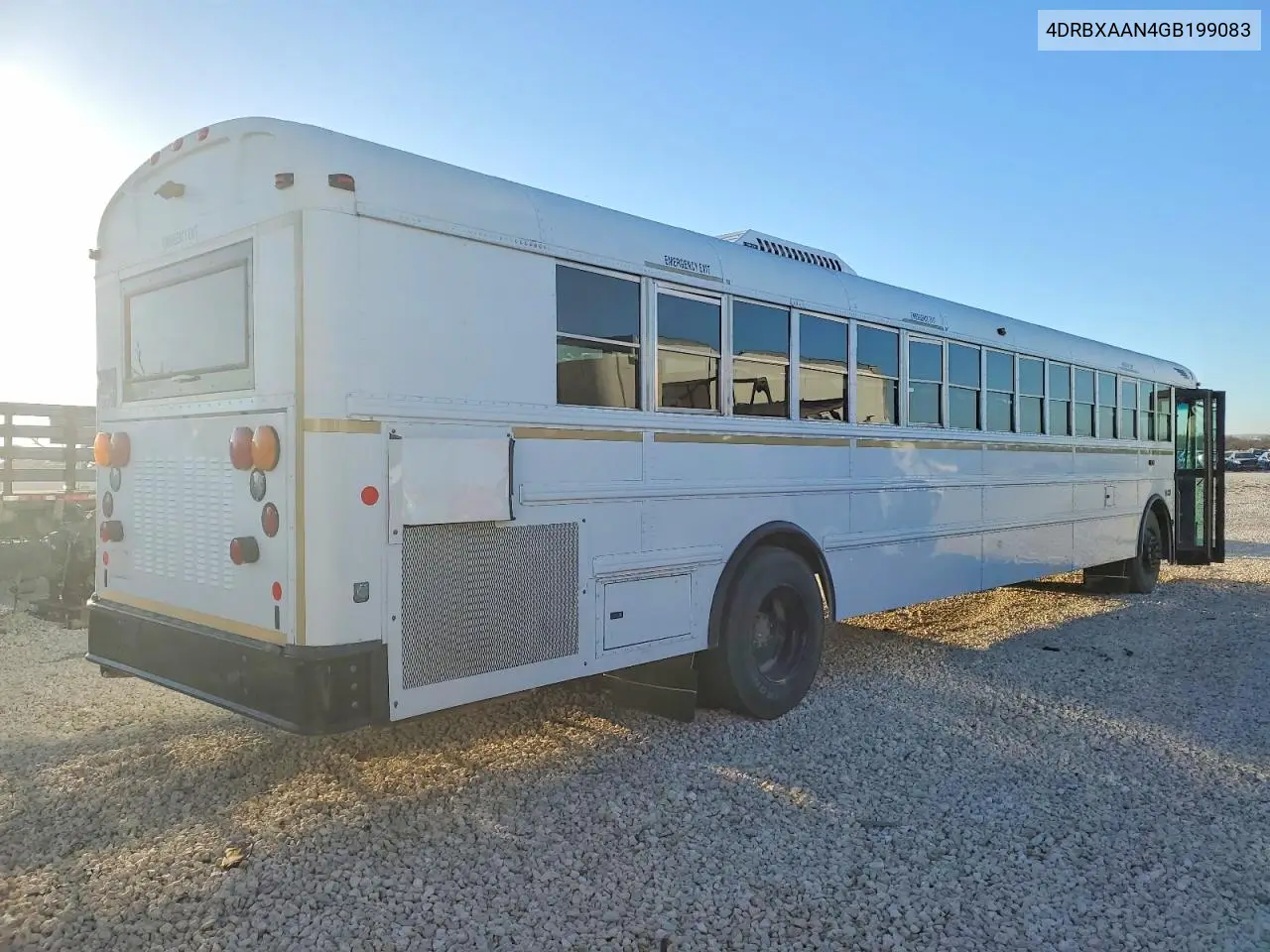 2016 Ic Corporation 3000 Re 7.6L V-6 Diesel VIN: 4DRBXAAN4GB199083 Lot: 76073445