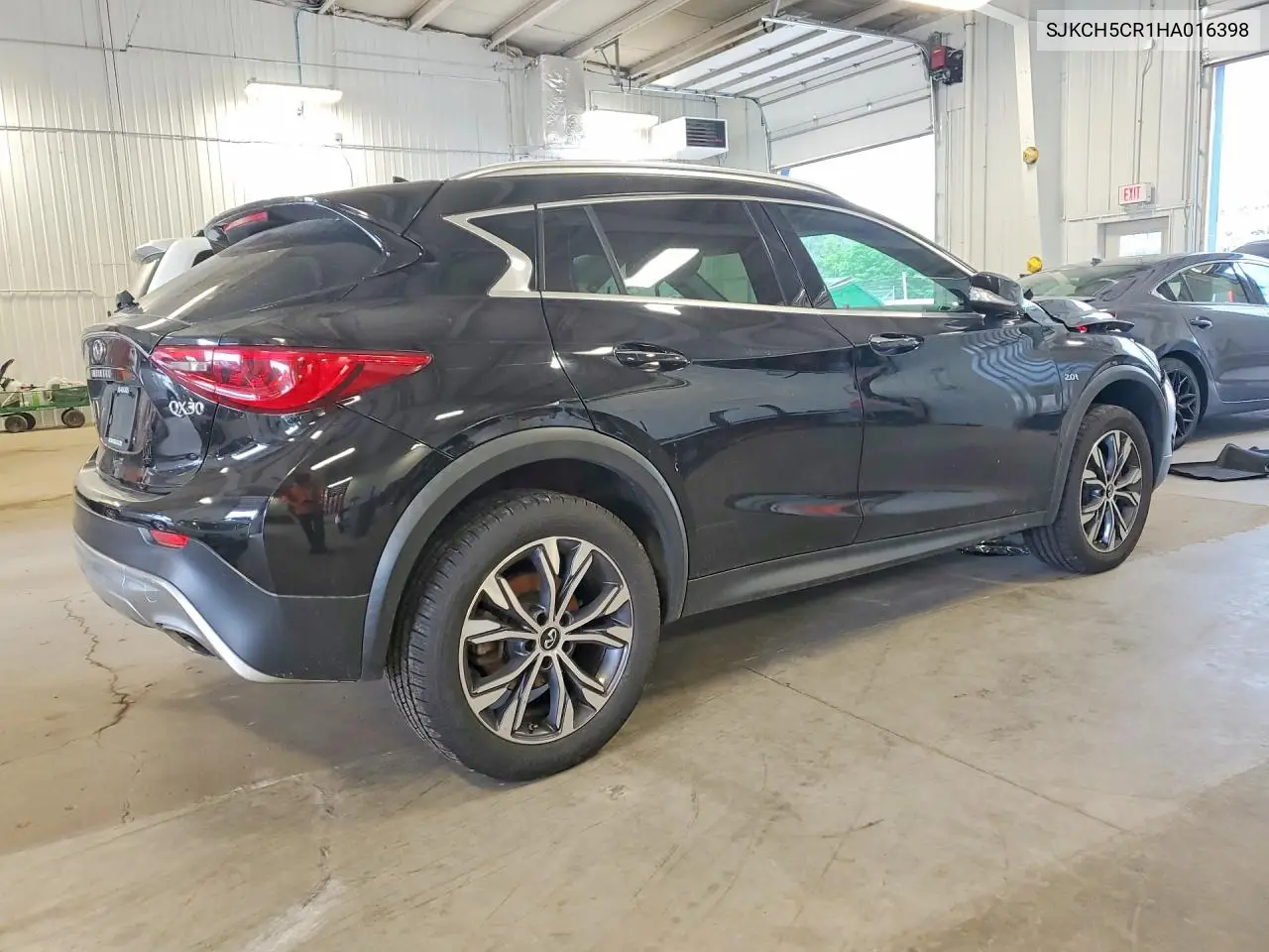 2017 Infiniti Qx30 Premium VIN: SJKCH5CR1HA016398 Lot: 56317866