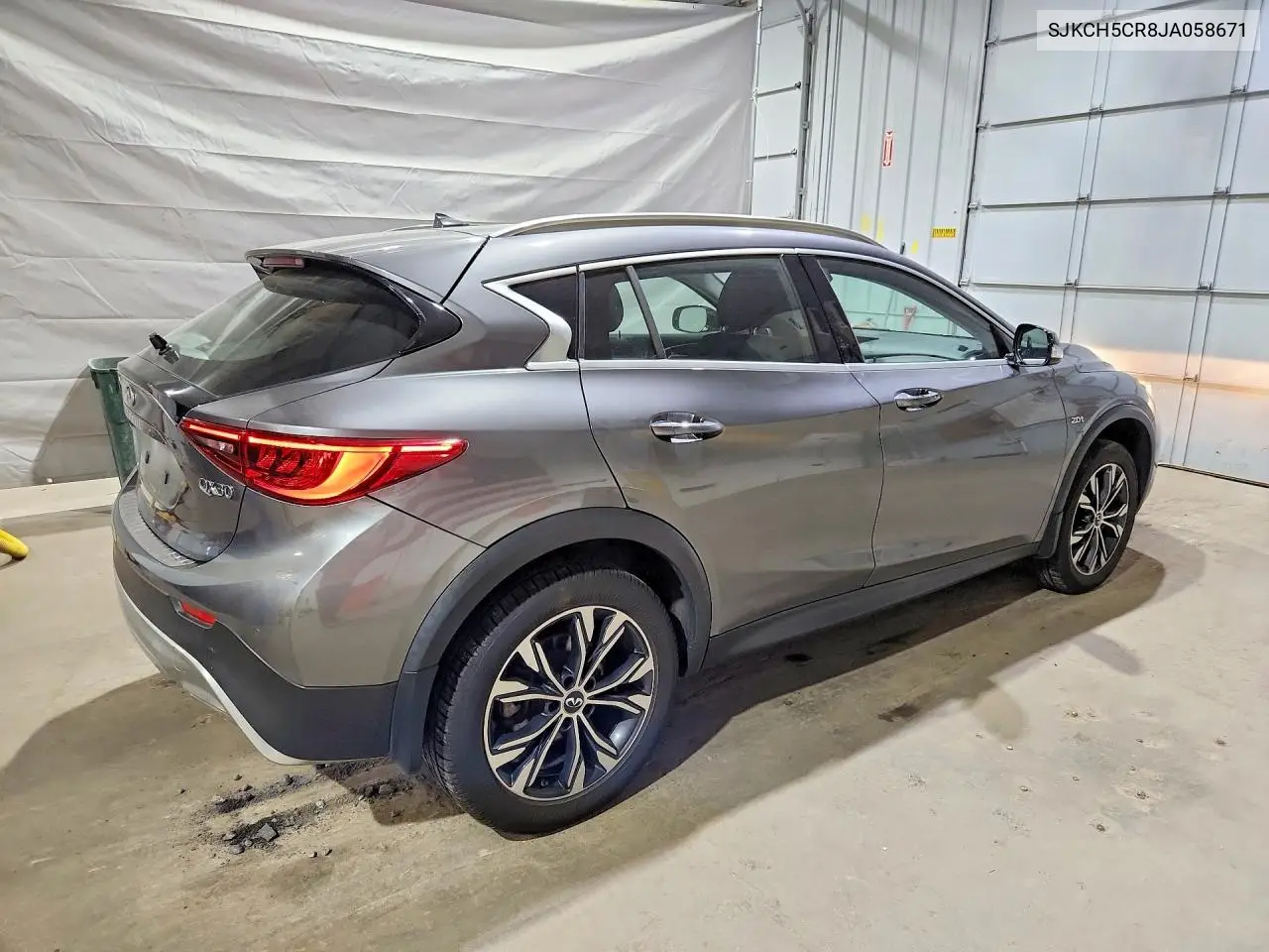 2018 Infiniti Qx30 Premium VIN: SJKCH5CR8JA058671 Lot: 53071816