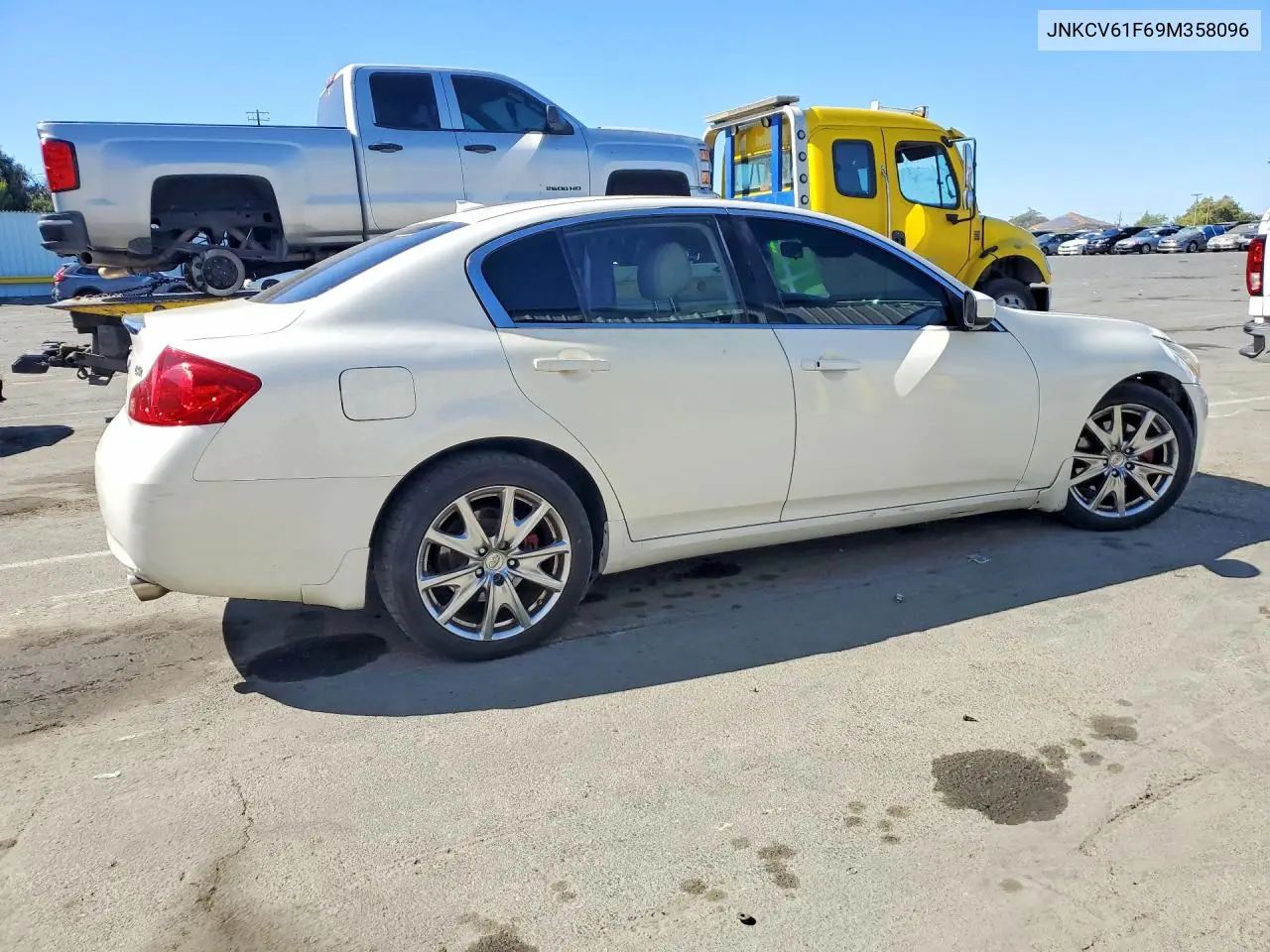 2009 Infiniti G37 Sedan X VIN: JNKCV61F69M358096 Lot: 61745606