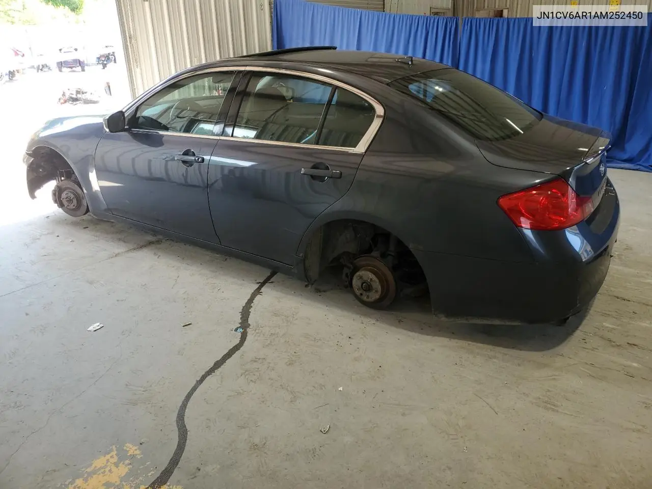 JN1CV6AR1AM252450 2010 Infiniti G37