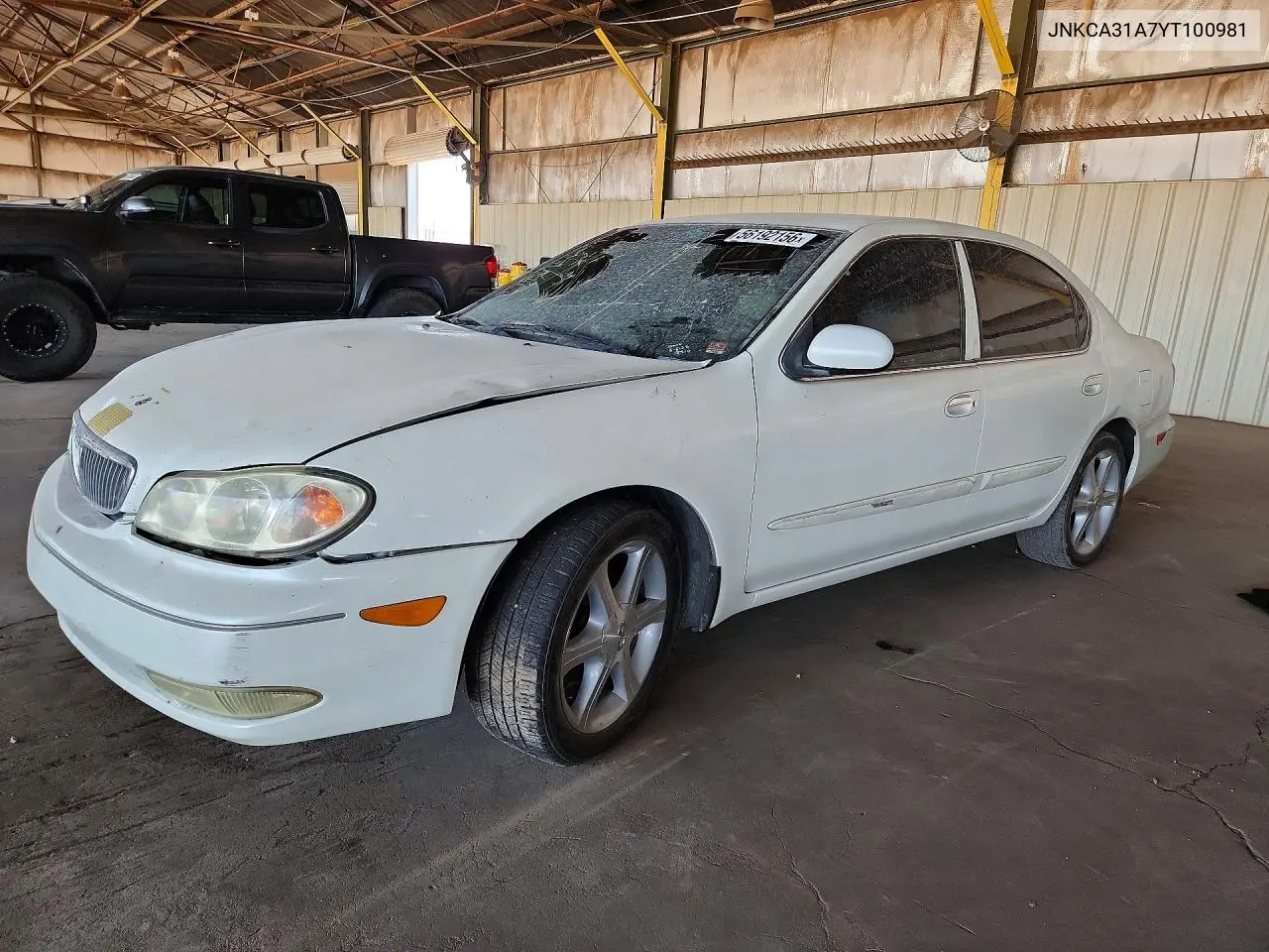 2000 Infiniti I30 Base VIN: JNKCA31A7YT100981 Lot: 56192156