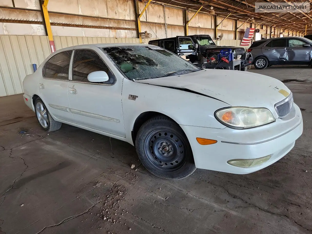 2000 Infiniti I30 Base VIN: JNKCA31A7YT100981 Lot: 56192156