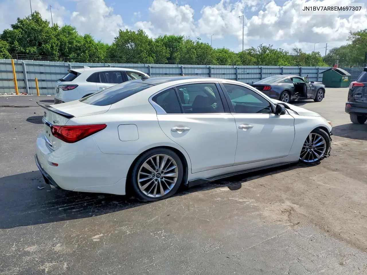 2014 Infiniti Q50 Base VIN: JN1BV7AR8EM697307 Lot: 61025006