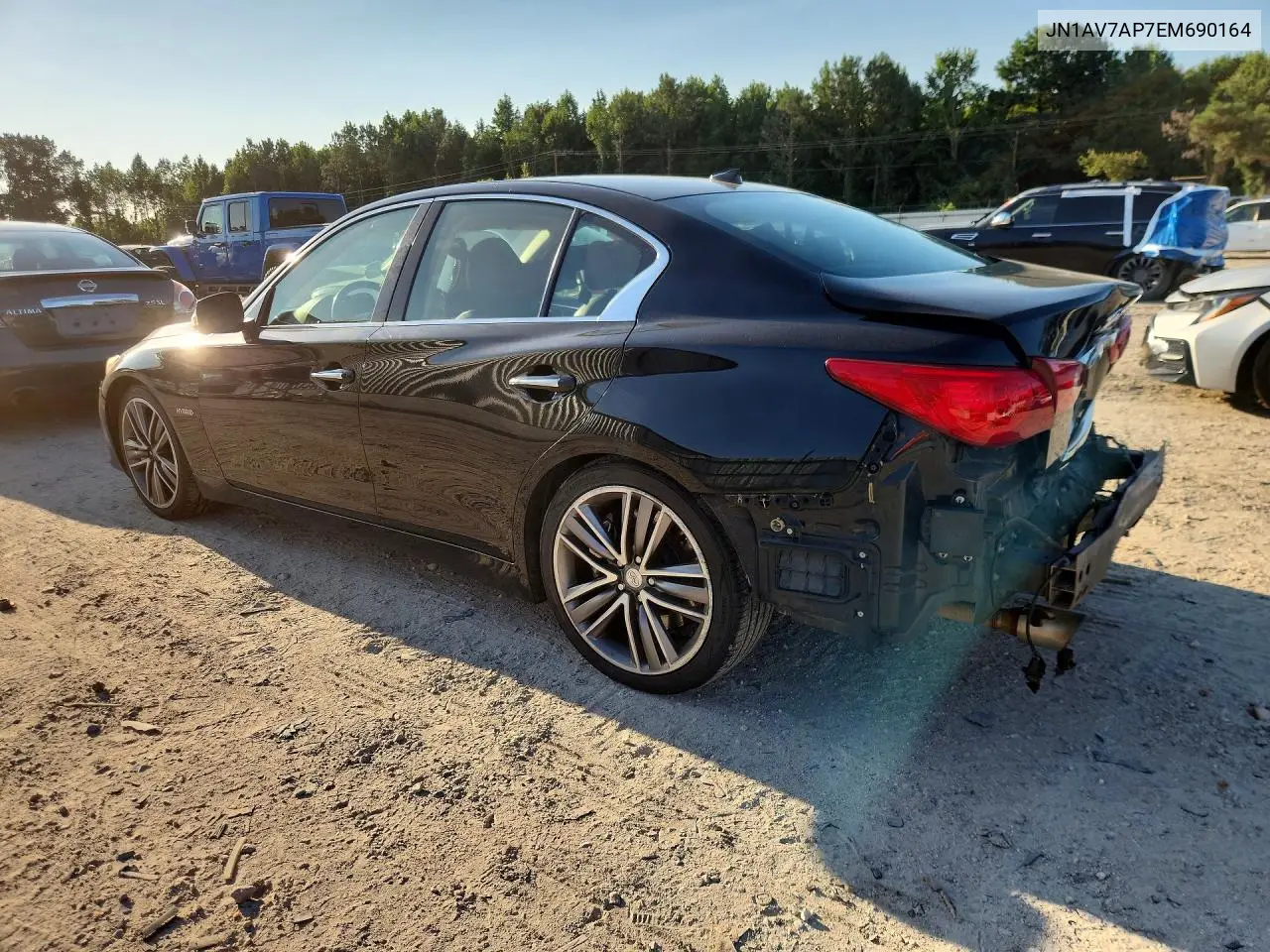 2014 Infiniti Q50 Hybrid Premium/Hybrid Sport VIN: JN1AV7AP7EM690164 Lot: 61029336