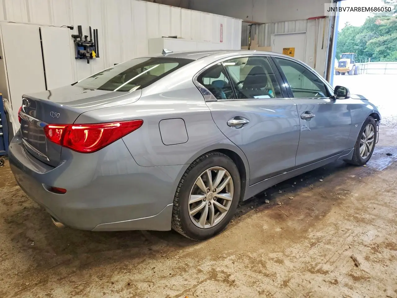 2014 Infiniti Q50 Base VIN: JN1BV7AR8EM686050 Lot: 61186426