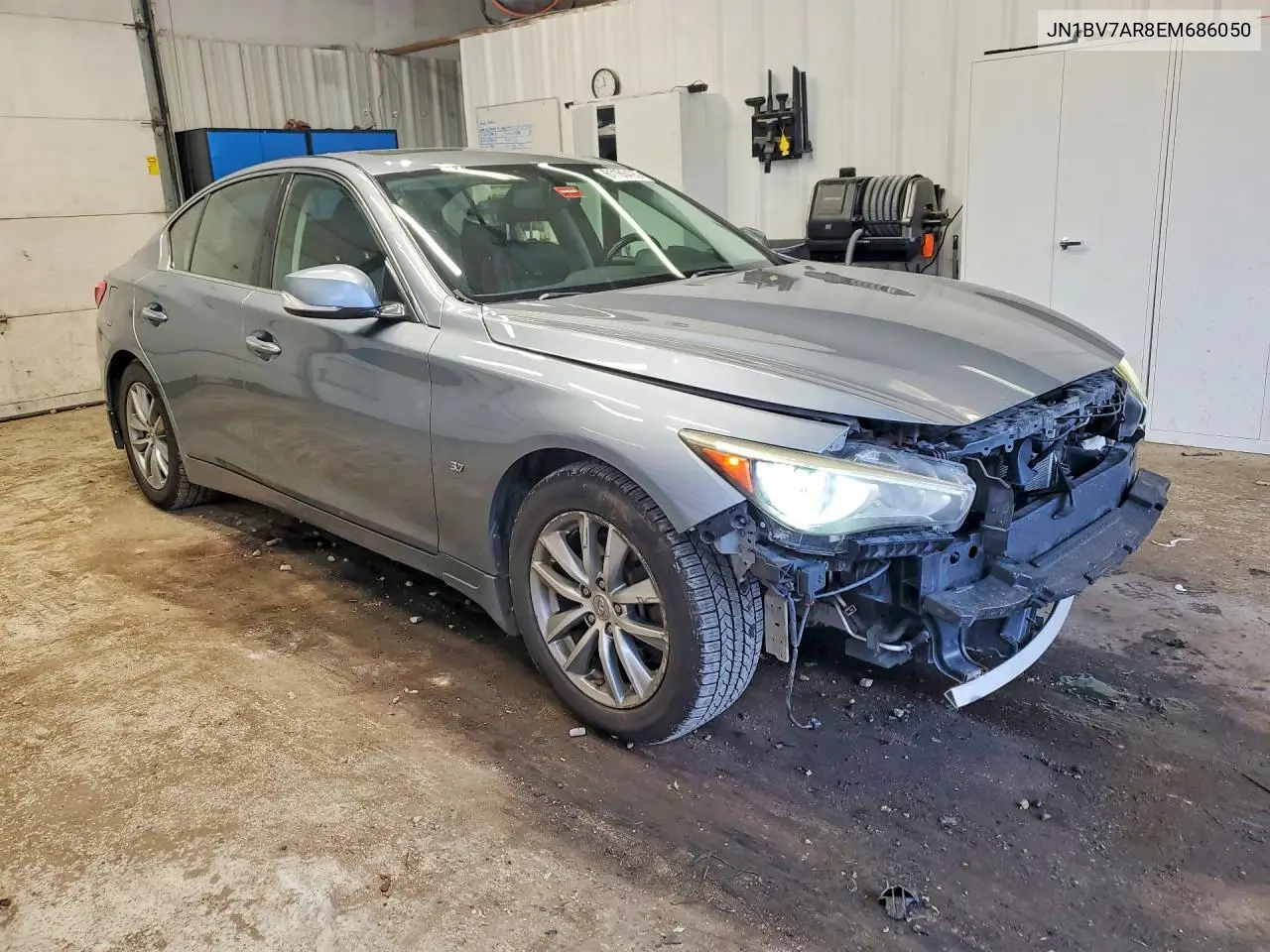 2014 Infiniti Q50 Base VIN: JN1BV7AR8EM686050 Lot: 61186426