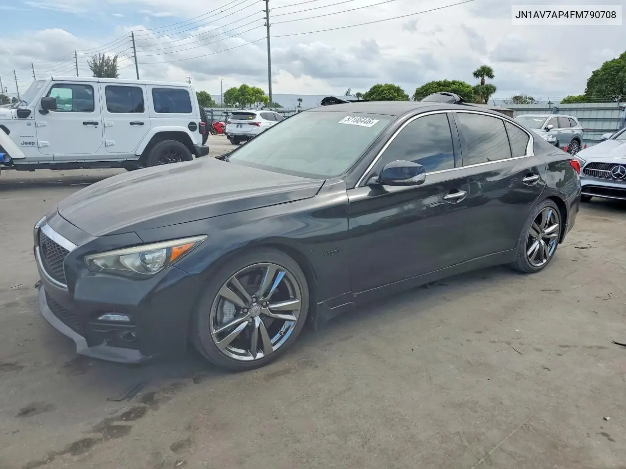 2015 Infiniti Q50 Hybrid Premium