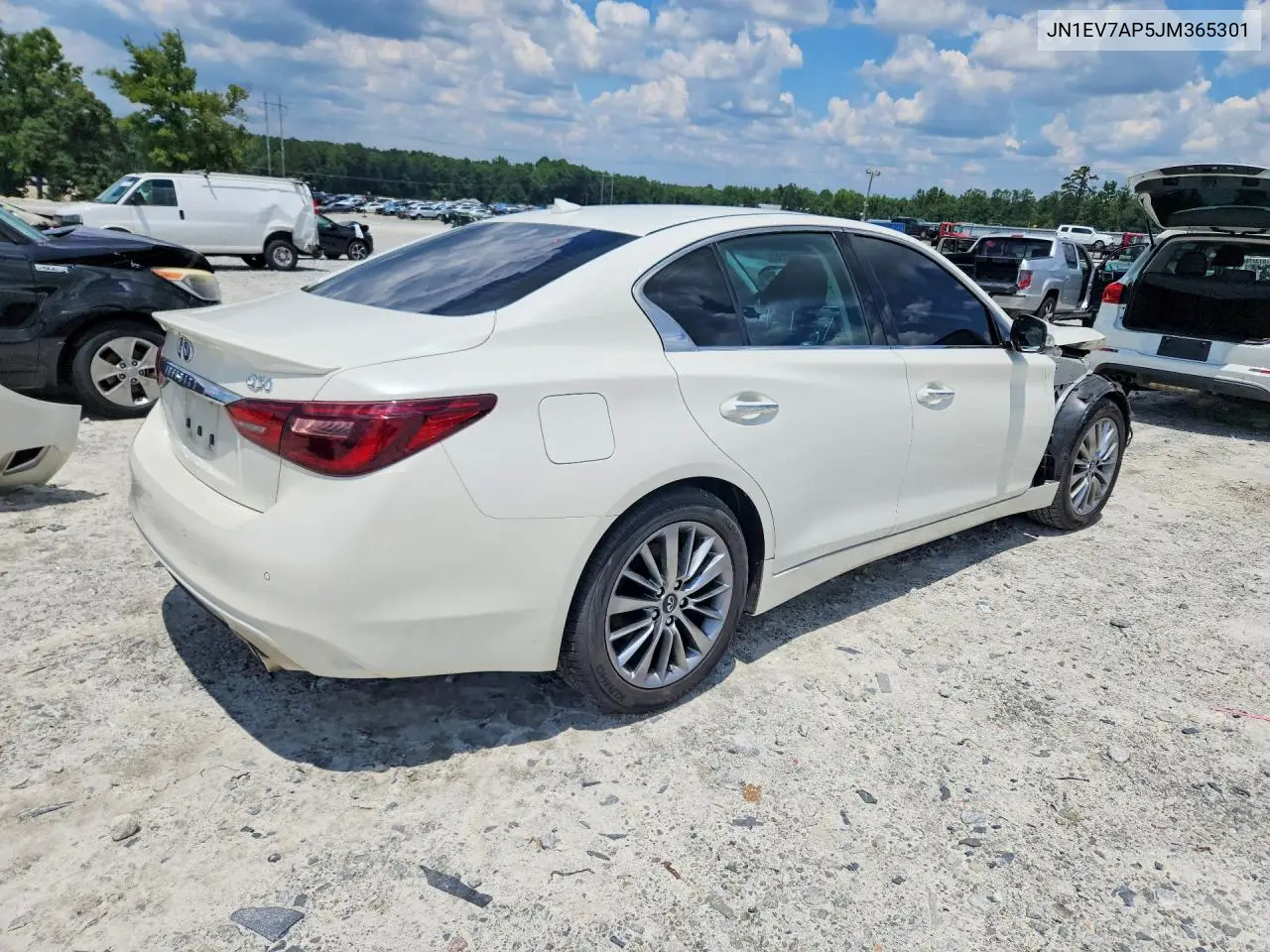 2018 Infiniti Q50 3.0T Luxe VIN: JN1EV7AP5JM365301 Lot: 61002066