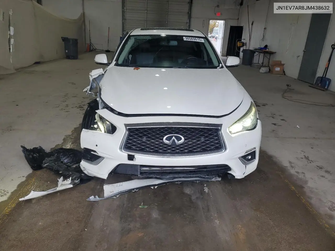 JN1EV7AR8JM438632 2018 Infiniti Q50 Luxe