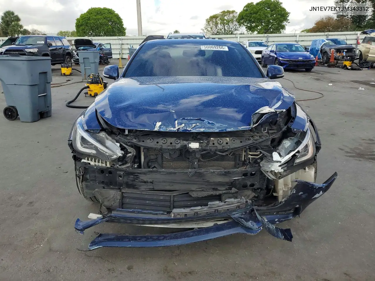 2018 Infiniti Q60 3.0T Sport VIN: JN1EV7EK1JM343312 Lot: 50069266