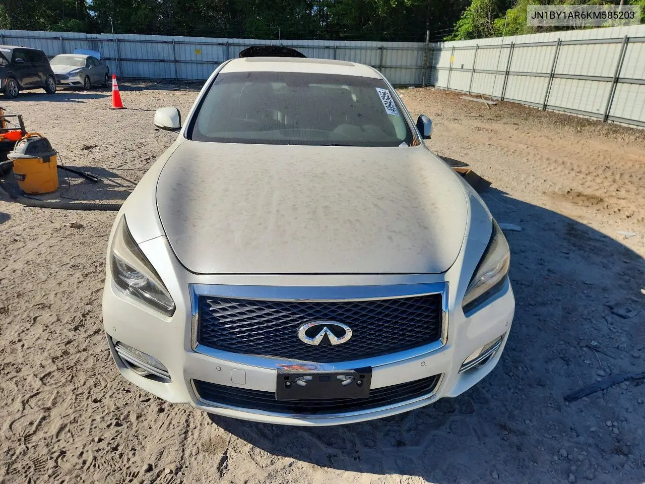 2019 Infiniti Q70 3.7 Luxe VIN: JN1BY1AR6KM585203 Lot: 49943086