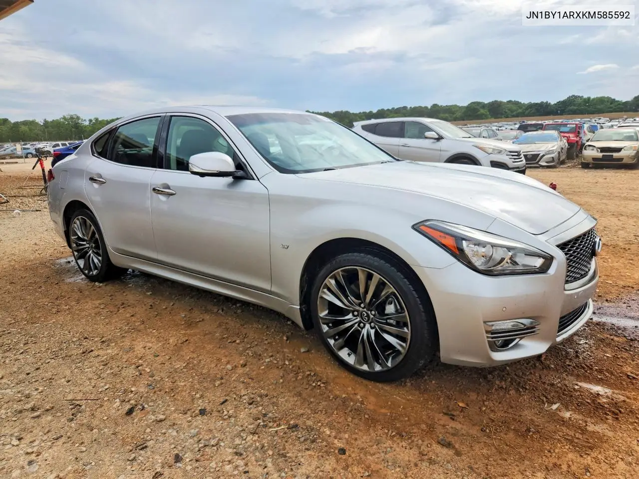 2019 Infiniti Q70 3.7 Luxe VIN: JN1BY1ARXKM585592 Lot: 55427556