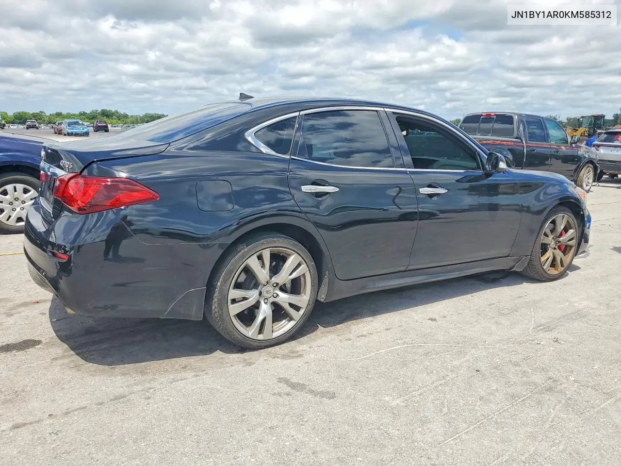 2019 Infiniti Q70 3.7 Luxe VIN: JN1BY1AR0KM585312 Lot: 61803856