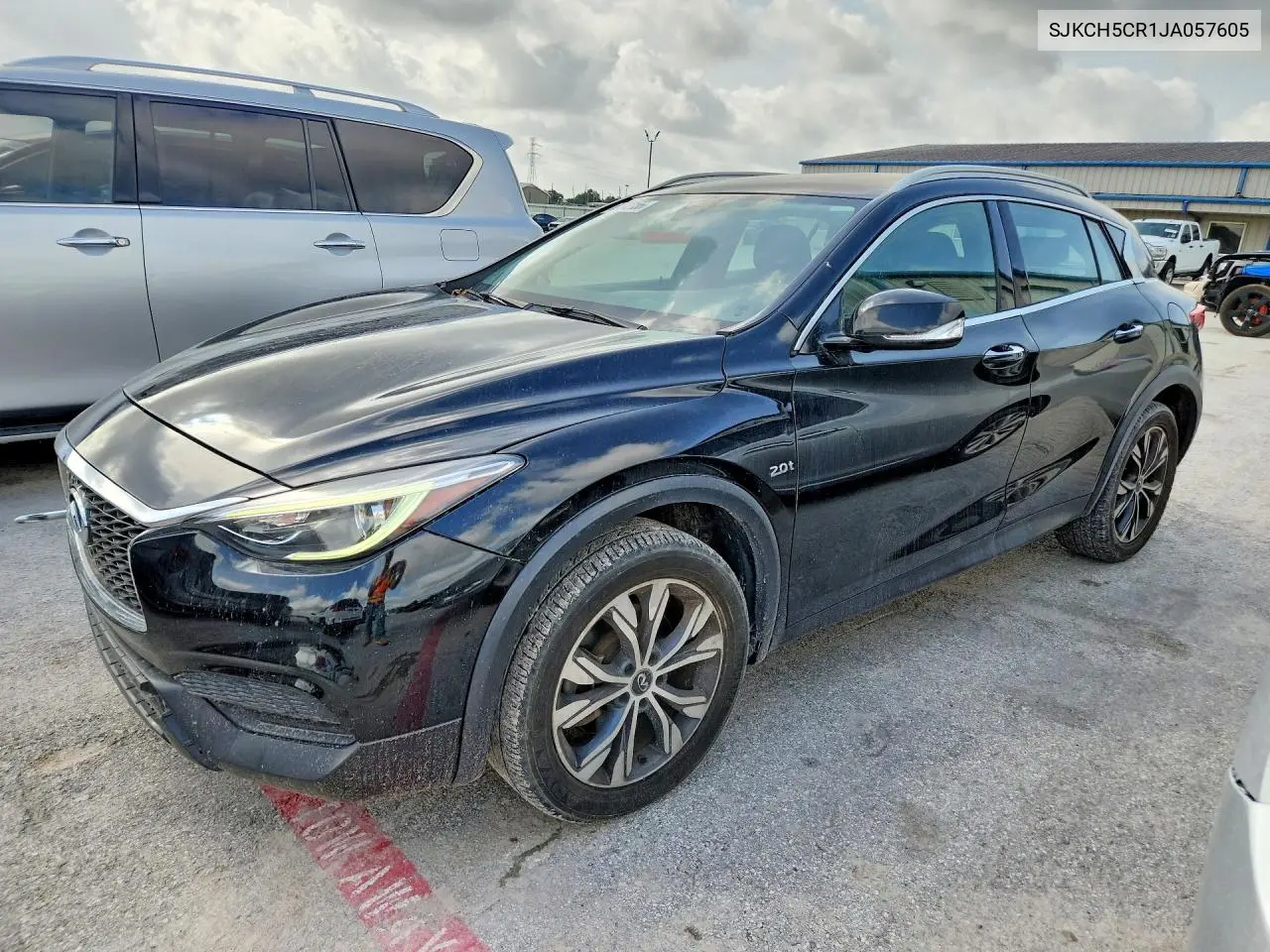 2018 Infiniti Qx30 Luxury VIN: SJKCH5CR1JA057605 Lot: 61542156