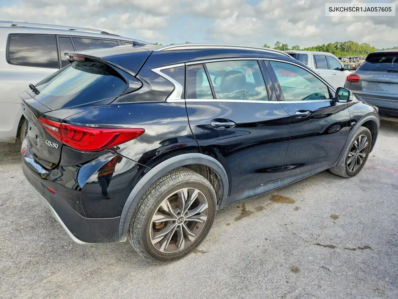 2018 Infiniti Qx30 Luxury VIN: SJKCH5CR1JA057605 Lot: 61542156