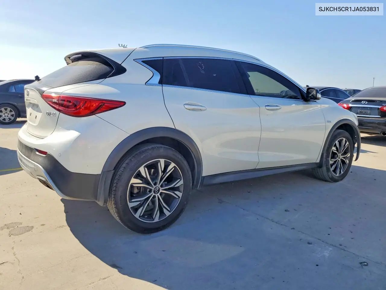 2018 Infiniti Qx30 Base VIN: SJKCH5CR1JA053831 Lot: 76756415