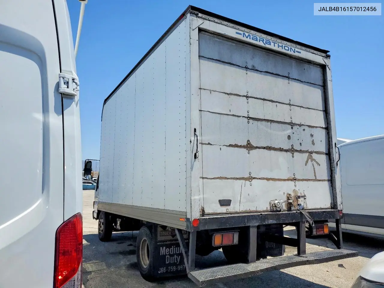 2005 Isuzu Npr Box Truck VIN: JALB4B16157012456 Lot: 53113646