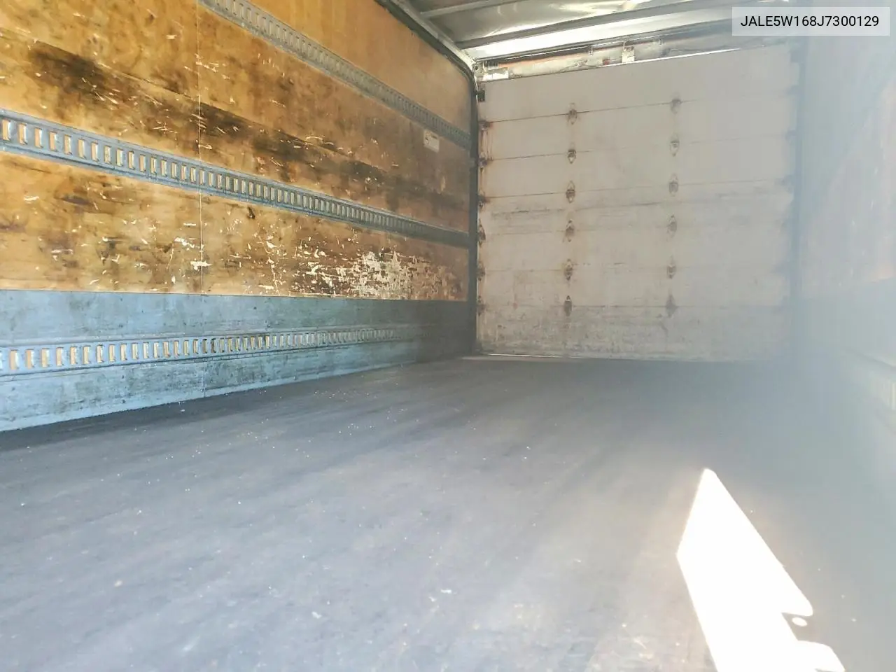 2018 Isuzu Nrr Delivery Truck VIN: JALE5W168J7300129 Lot: 53210776