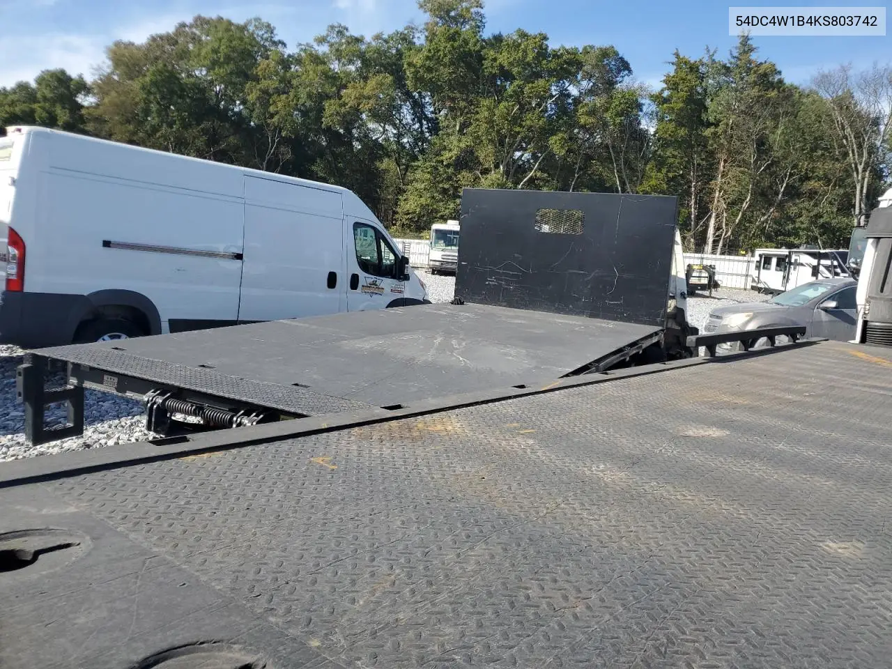 2019 Isuzu Npr Hd VIN: 54DC4W1B4KS803742 Lot: 56595866