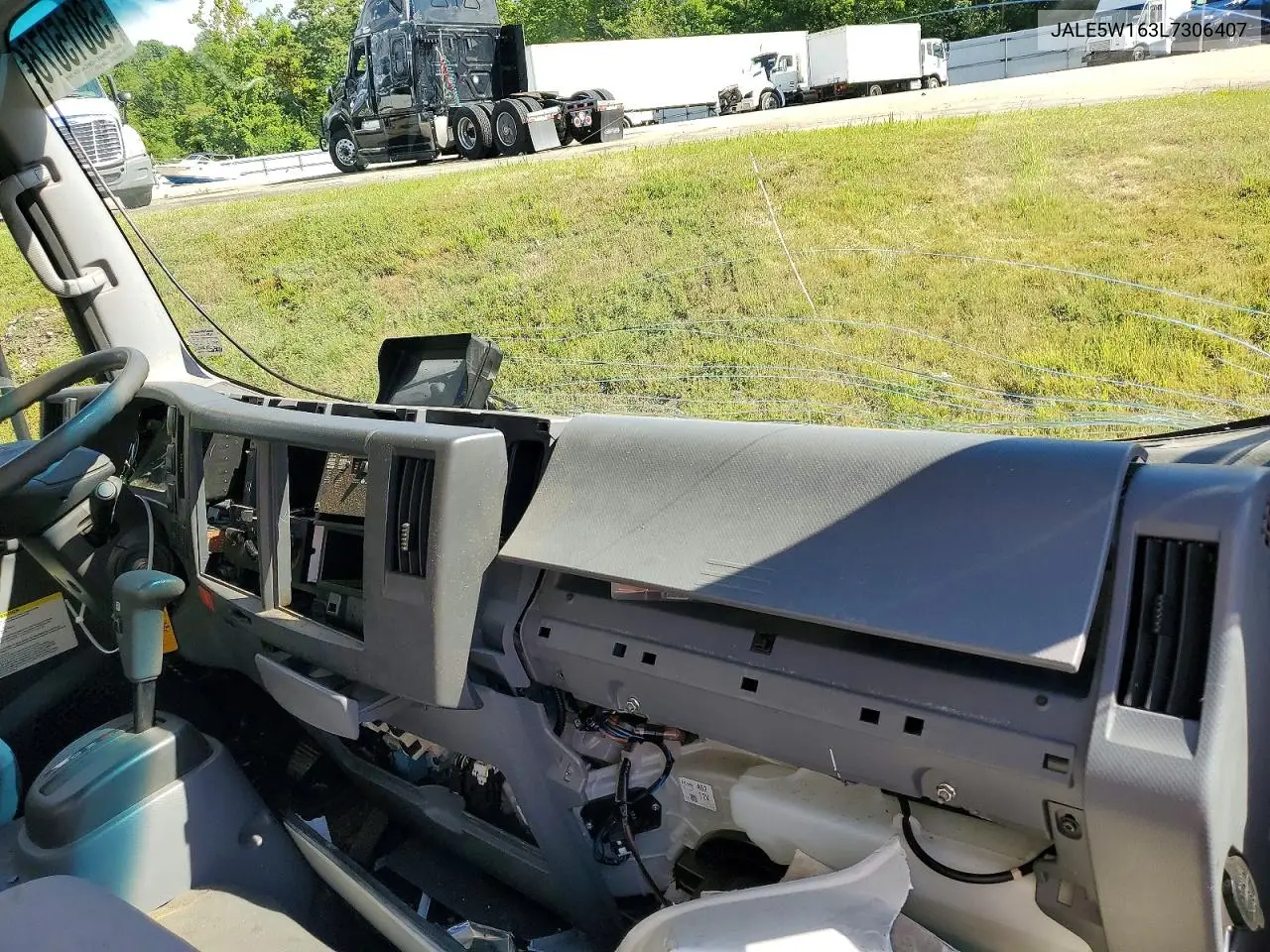 2020 Isuzu Nrr Box Truck VIN: JALE5W163L7306407 Lot: 58015076