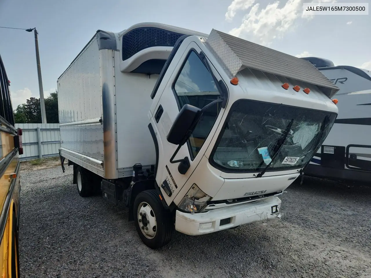 2021 Isuzu Nrr Refrigerated Box Truck VIN: JALE5W165M7300500 Lot: 59706326