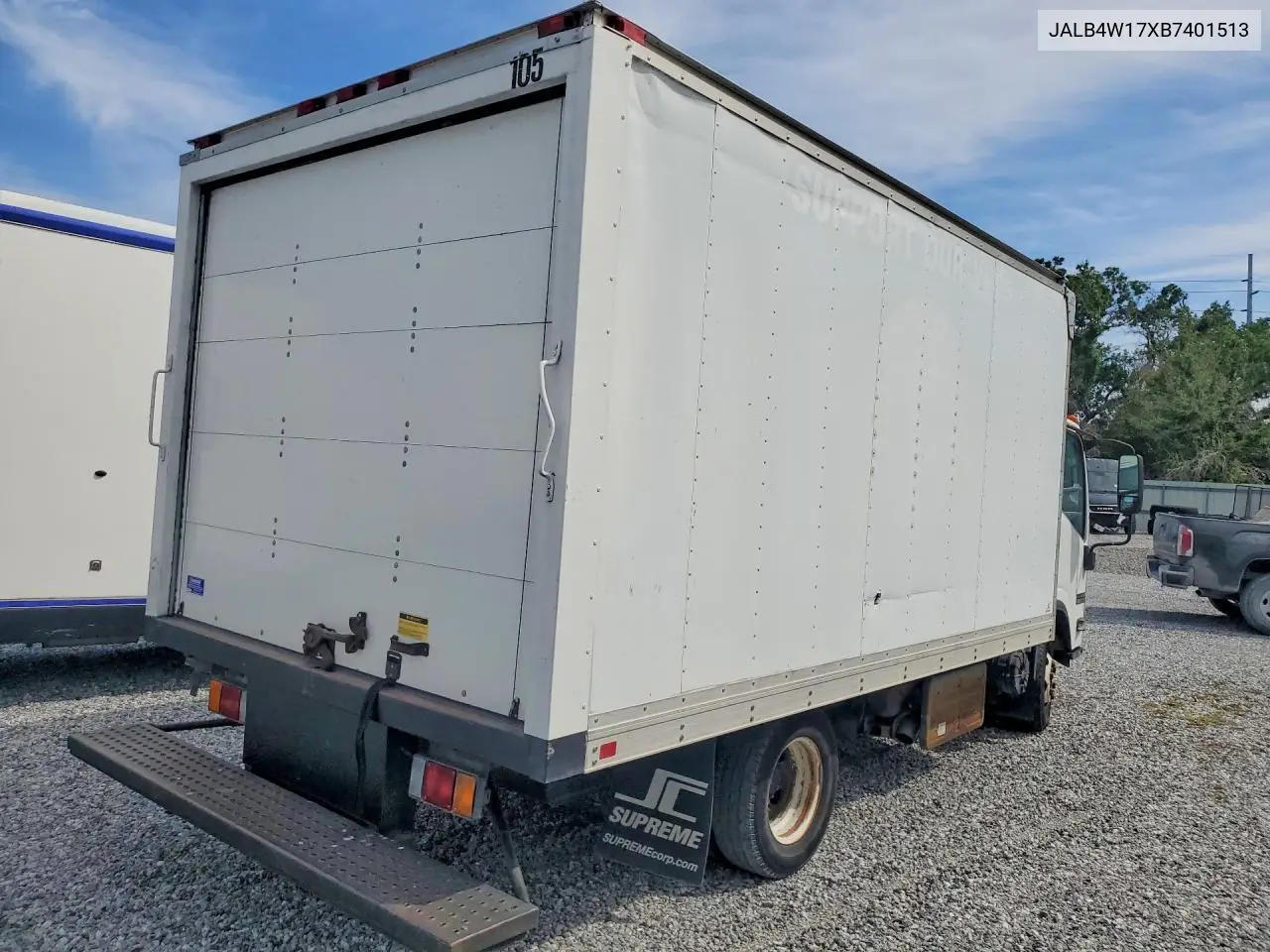 2011 Isuzu Npr - Box Truck VIN: JALB4W17XB7401513 Lot: 61465526