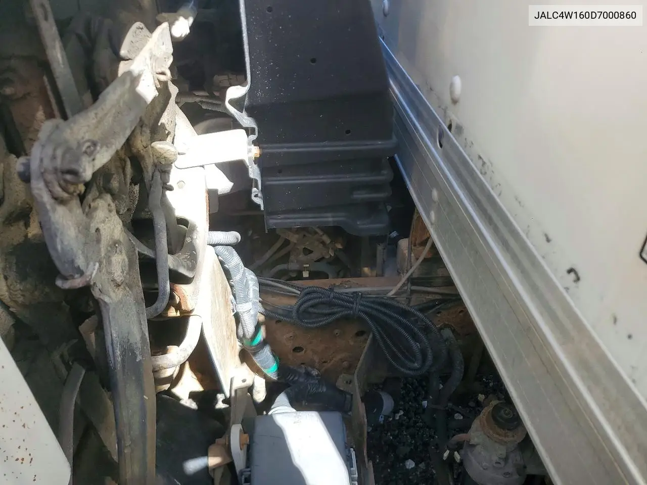2013 Isuzu Npr Hd Box Truck VIN: JALC4W160D7000860 Lot: 50388476