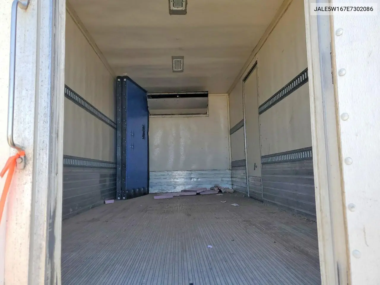 2014 Isuzu Nrr - Refrigerated Box Truck VIN: JALE5W167E7302086 Lot: 58476236