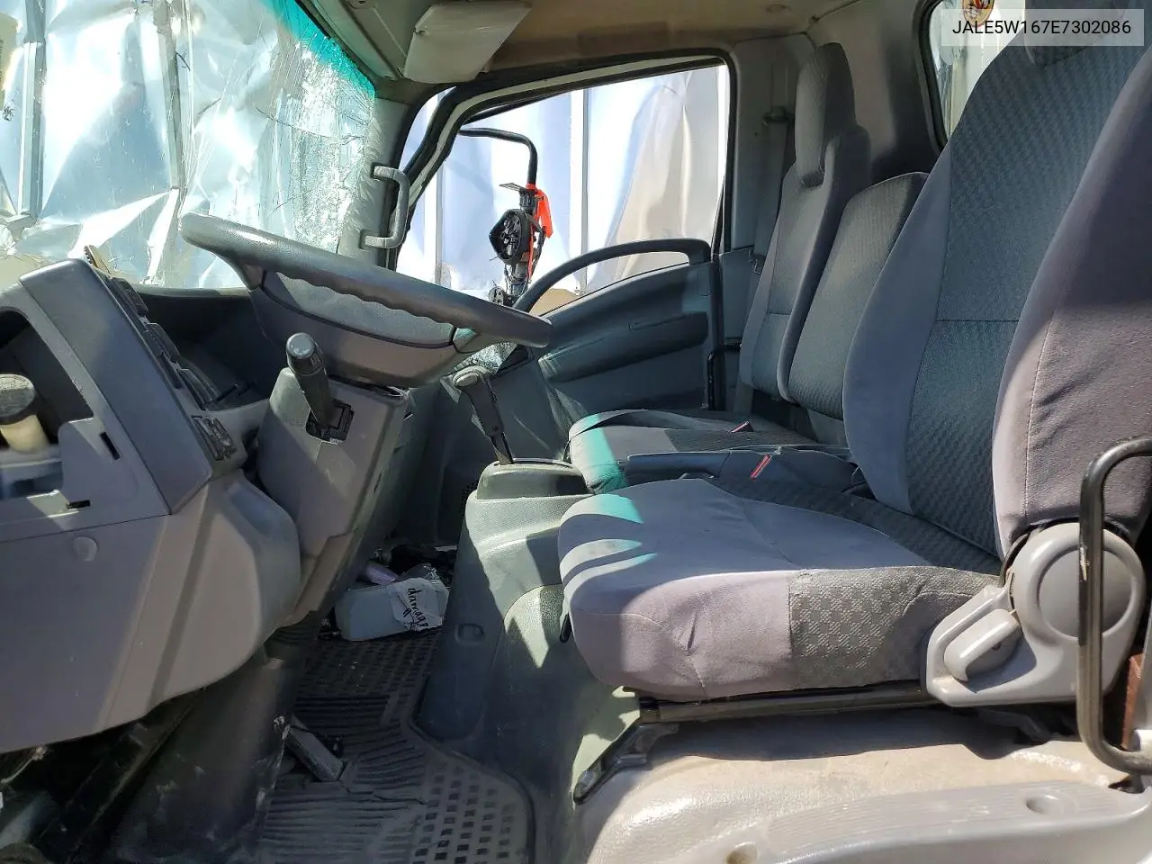 2014 Isuzu Nrr - Refrigerated Box Truck VIN: JALE5W167E7302086 Lot: 58476236