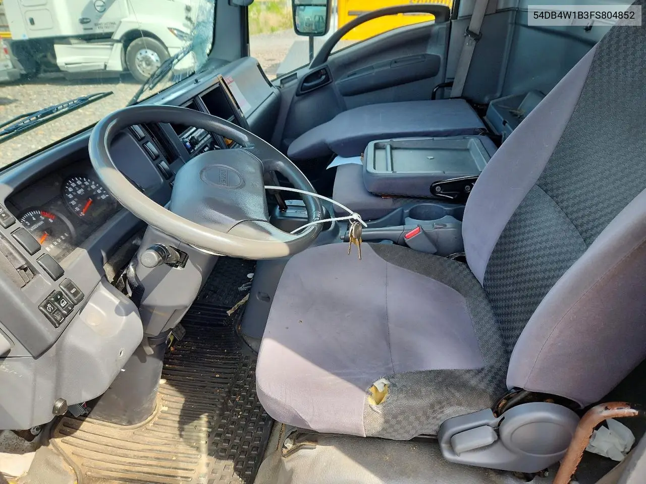 2015 Isuzu Npr Box Truck VIN: 54DB4W1B3FS804852 Lot: 51008386
