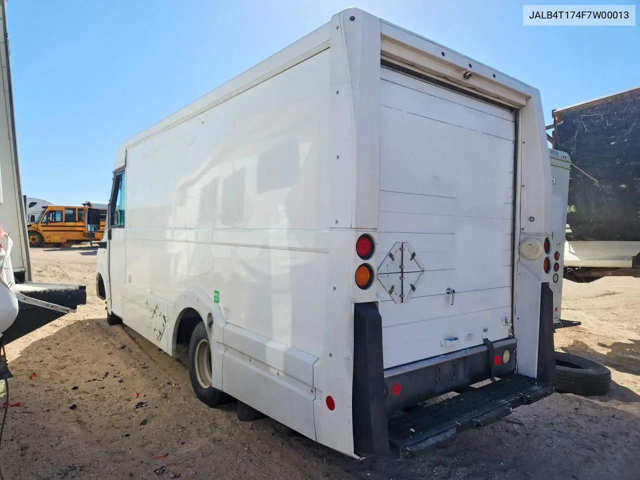 2015 Isuzu Npr Step Van VIN: JALB4T174F7W00013 Lot: 58159126