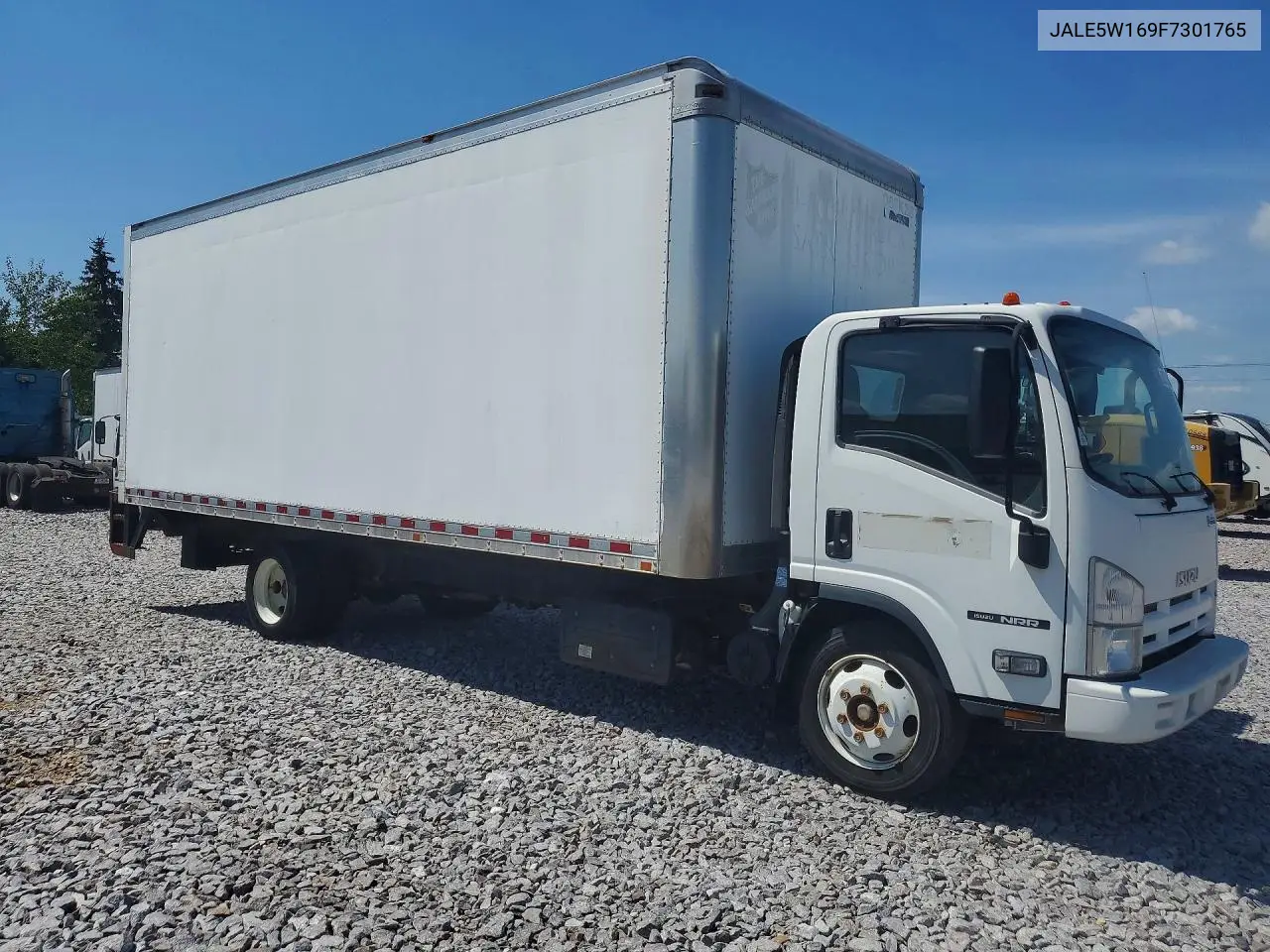 2015 Isuzu Nrr Box Truck VIN: JALE5W169F7301765 Lot: 59370106