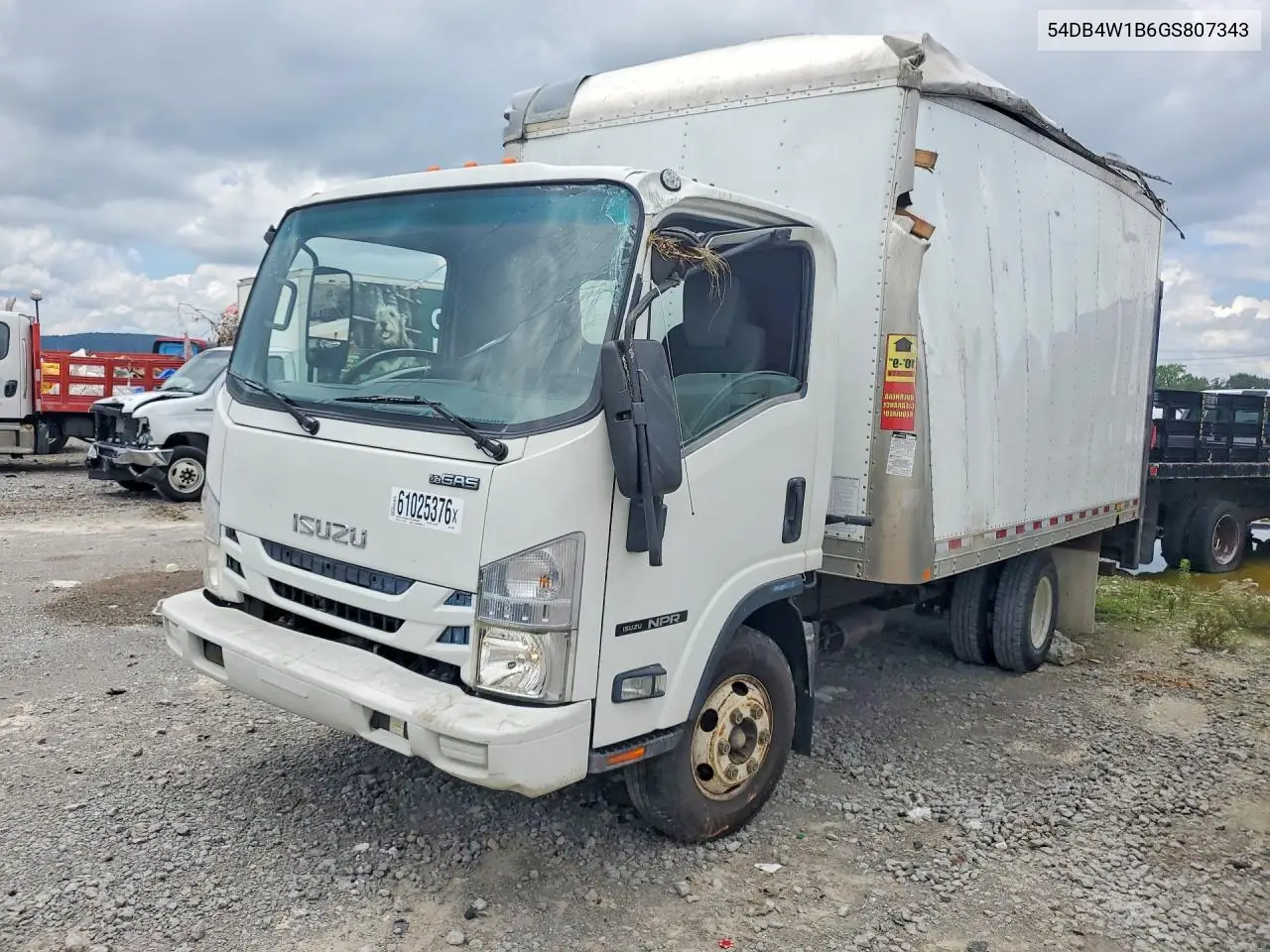 2016 Isuzu Npr Box Truck VIN: 54DB4W1B6GS807343 Lot: 61025376