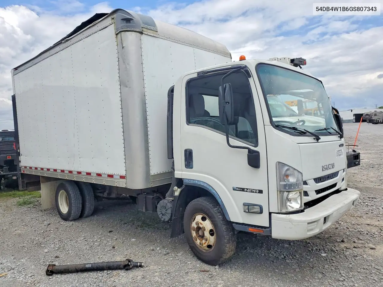 2016 Isuzu Npr Box Truck VIN: 54DB4W1B6GS807343 Lot: 61025376