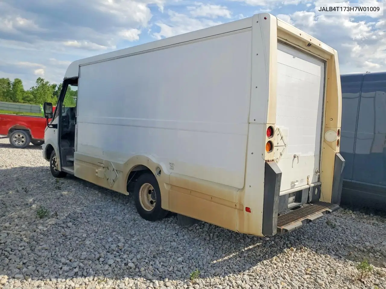 2017 Isuzu Reach Delivery Van VIN: JALB4T173H7W01009 Lot: 54074006