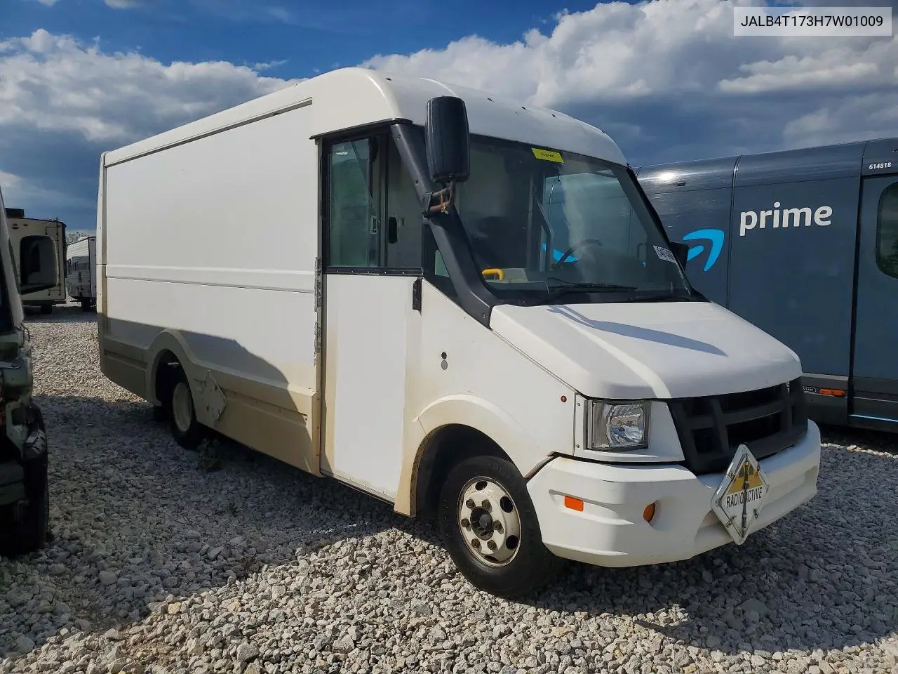 2017 Isuzu Reach Delivery Van VIN: JALB4T173H7W01009 Lot: 54074006