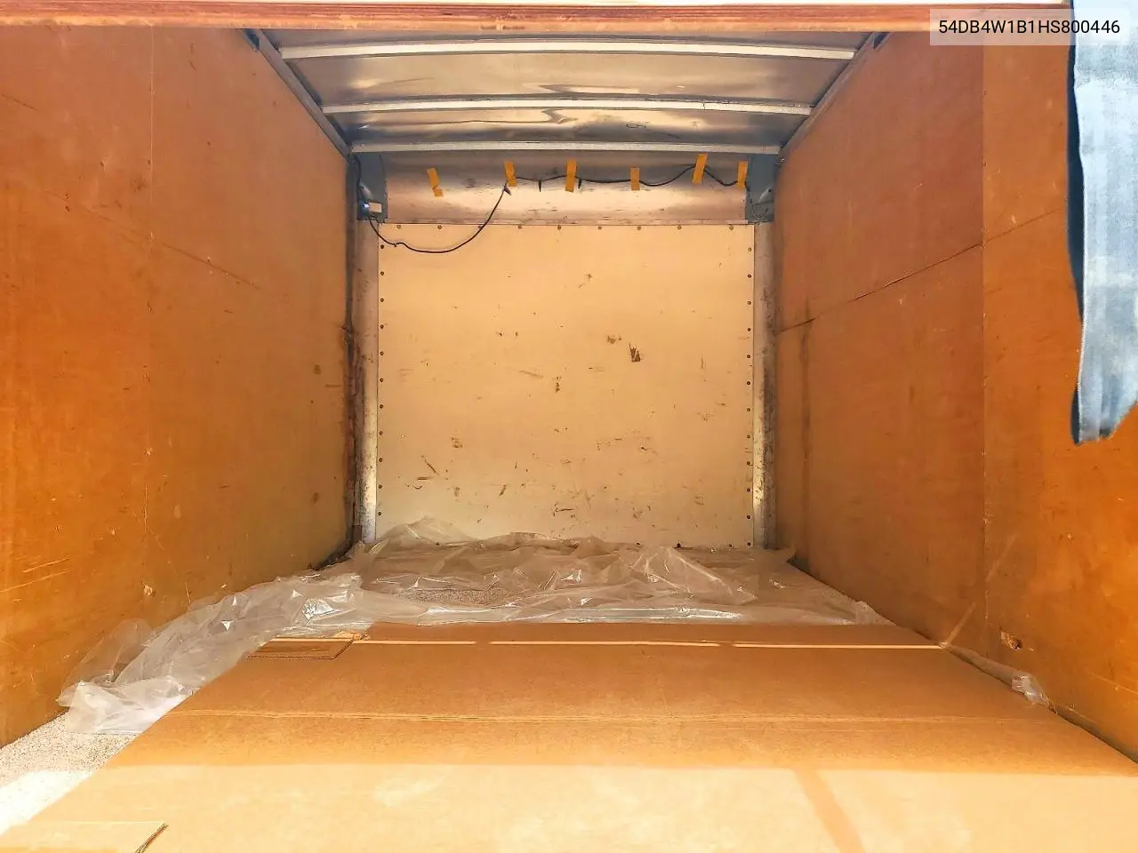 2017 Isuzu Npr - Box Truck VIN: 54DB4W1B1HS800446 Lot: 56693196