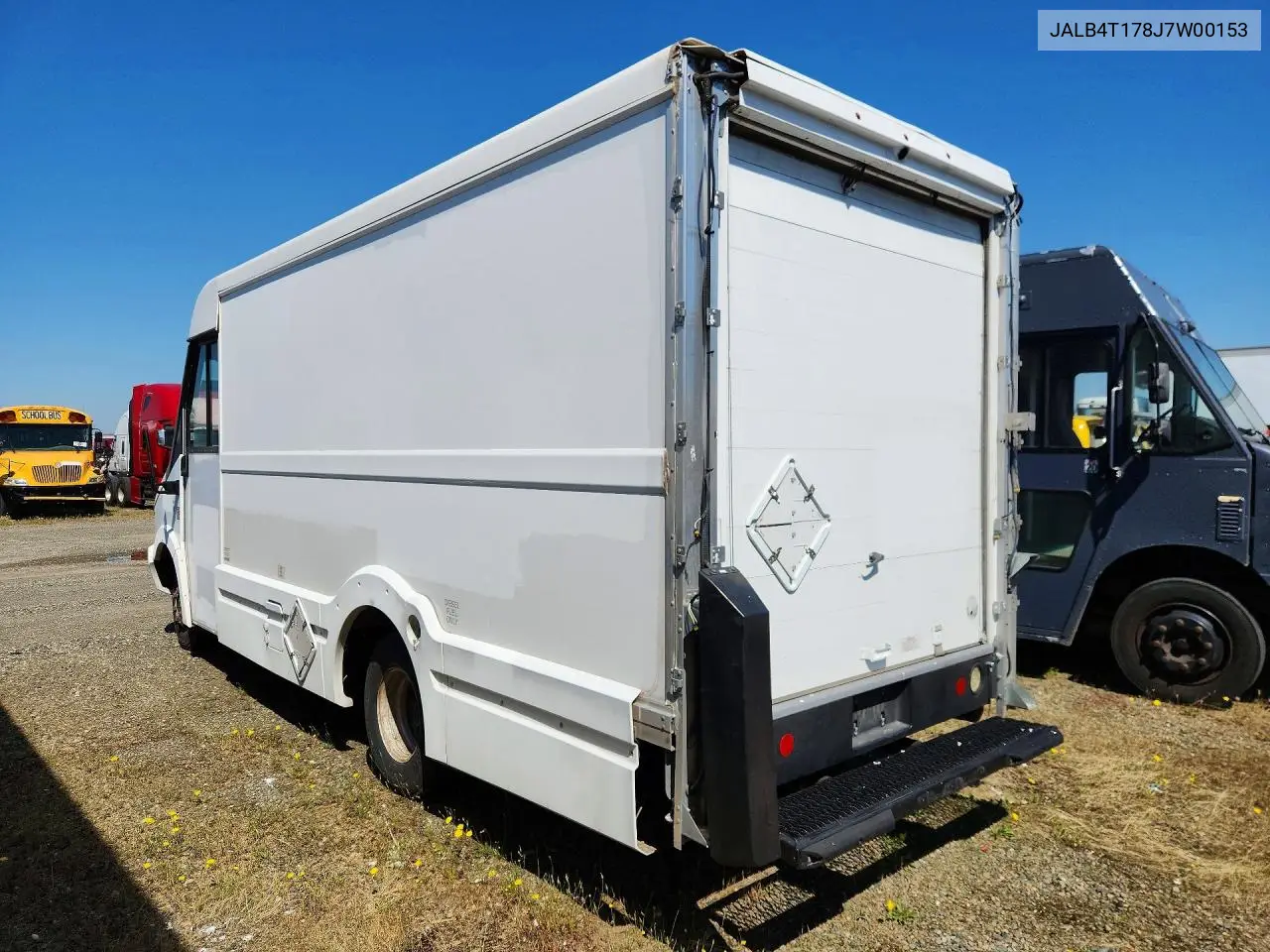 2018 Isuzu Npr VIN: JALB4T178J7W00153 Lot: 54173016