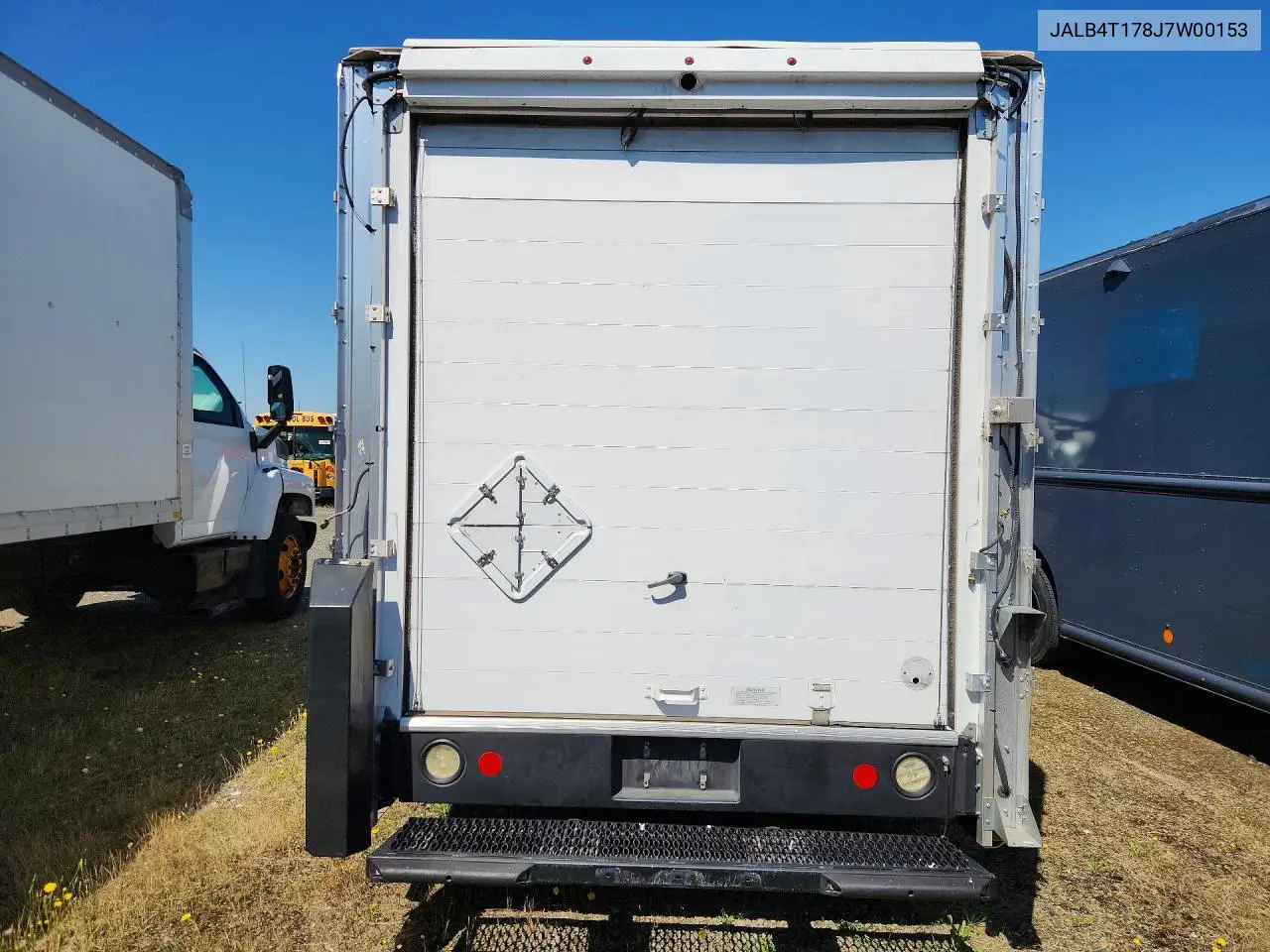 2018 Isuzu Npr VIN: JALB4T178J7W00153 Lot: 54173016