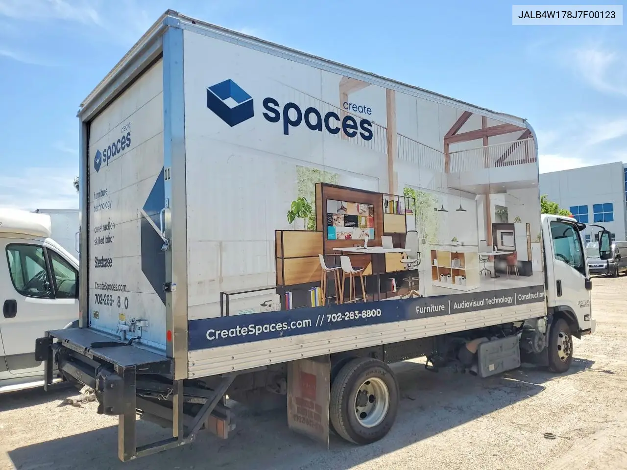 2018 Isuzu Npr Box Truck VIN: JALB4W178J7F00123 Lot: 56877946
