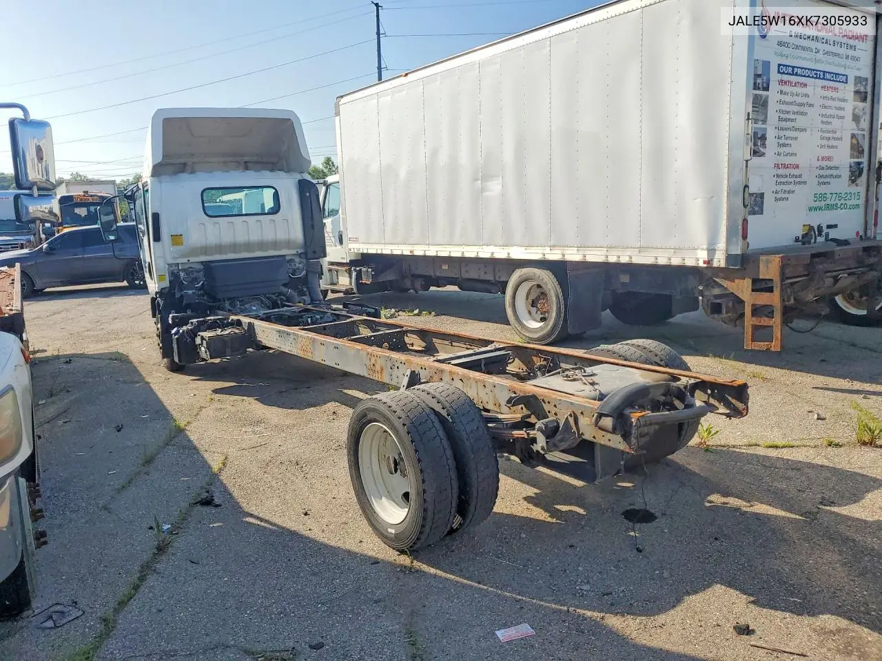 2019 Isuzu Nrr - Flat Bed Truck VIN: JALE5W16XK7305933 Lot: 58695896