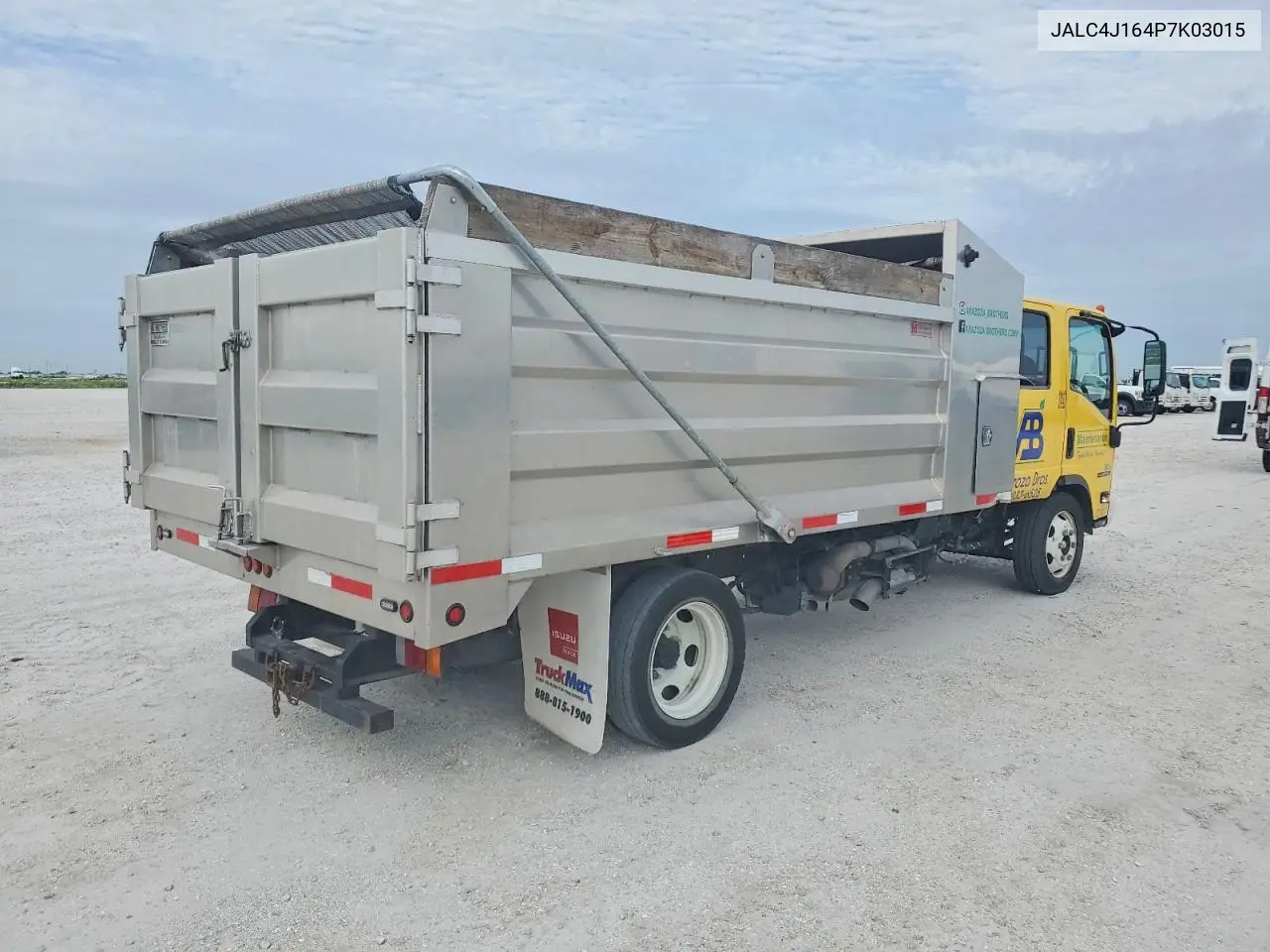 2023 Isuzu Npr Xd Dump Truck VIN: JALC4J164P7K03015 Lot: 56061126