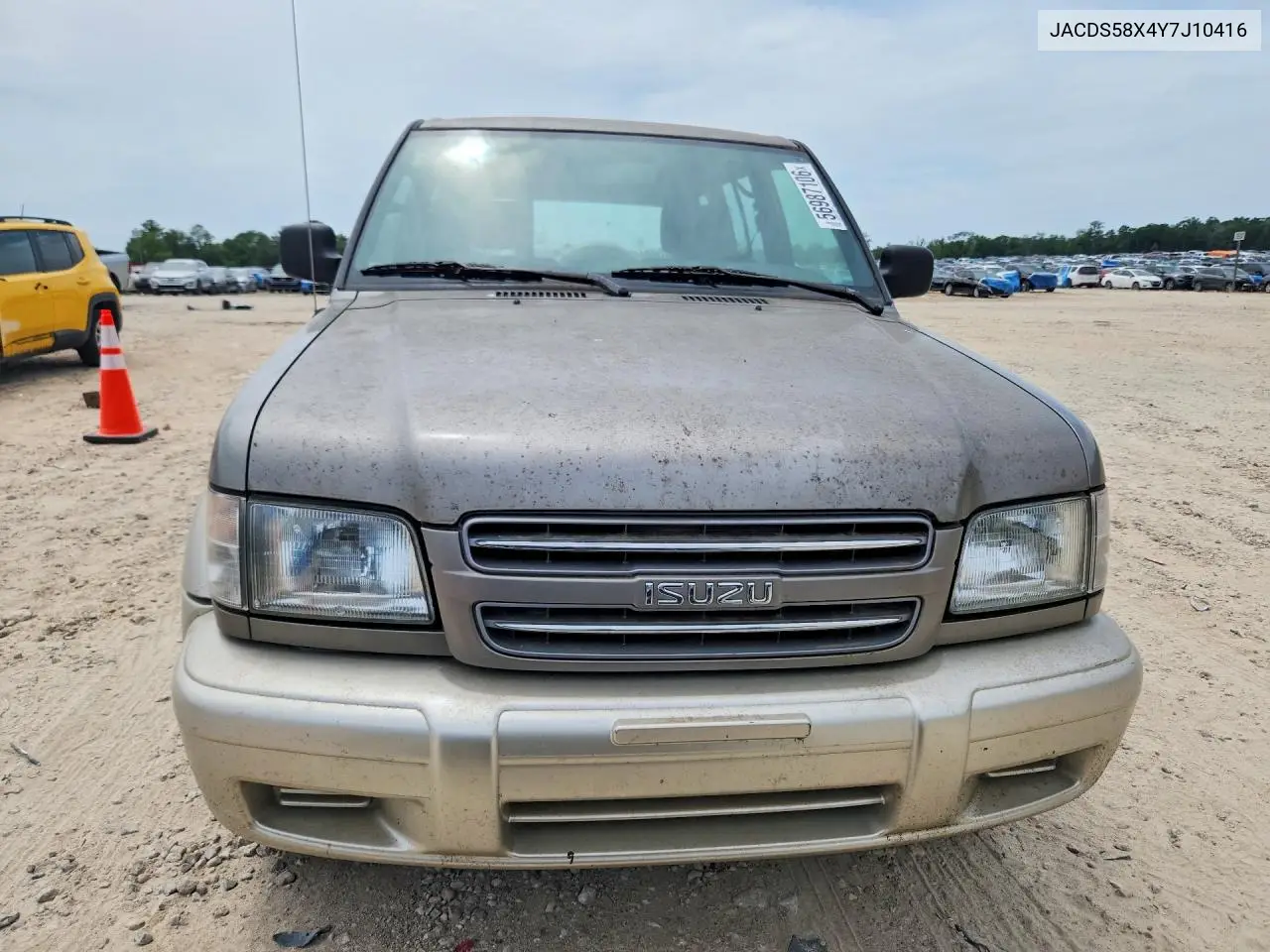 2000 Isuzu Trooper S VIN: JACDS58X4Y7J10416 Lot: 56987106