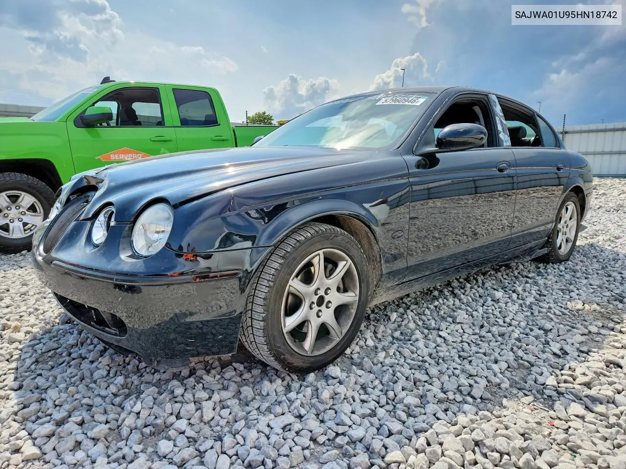 2005 Jaguar S-Type 4.2 VIN: SAJWA01U95HN18742 Lot: 57960946